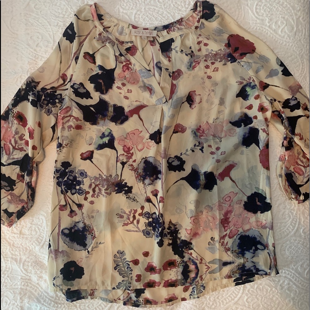 Rose and Thyme woman’s top
